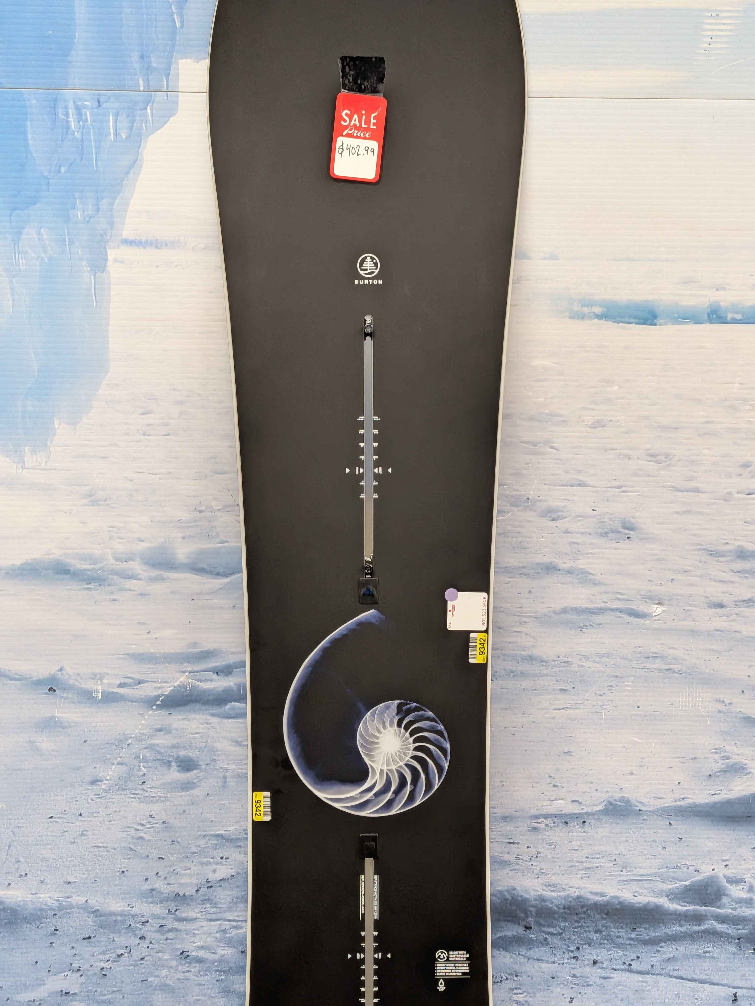 Burton Family Tree: Hometown Hero 144cm Snowboard -Like New(2026)