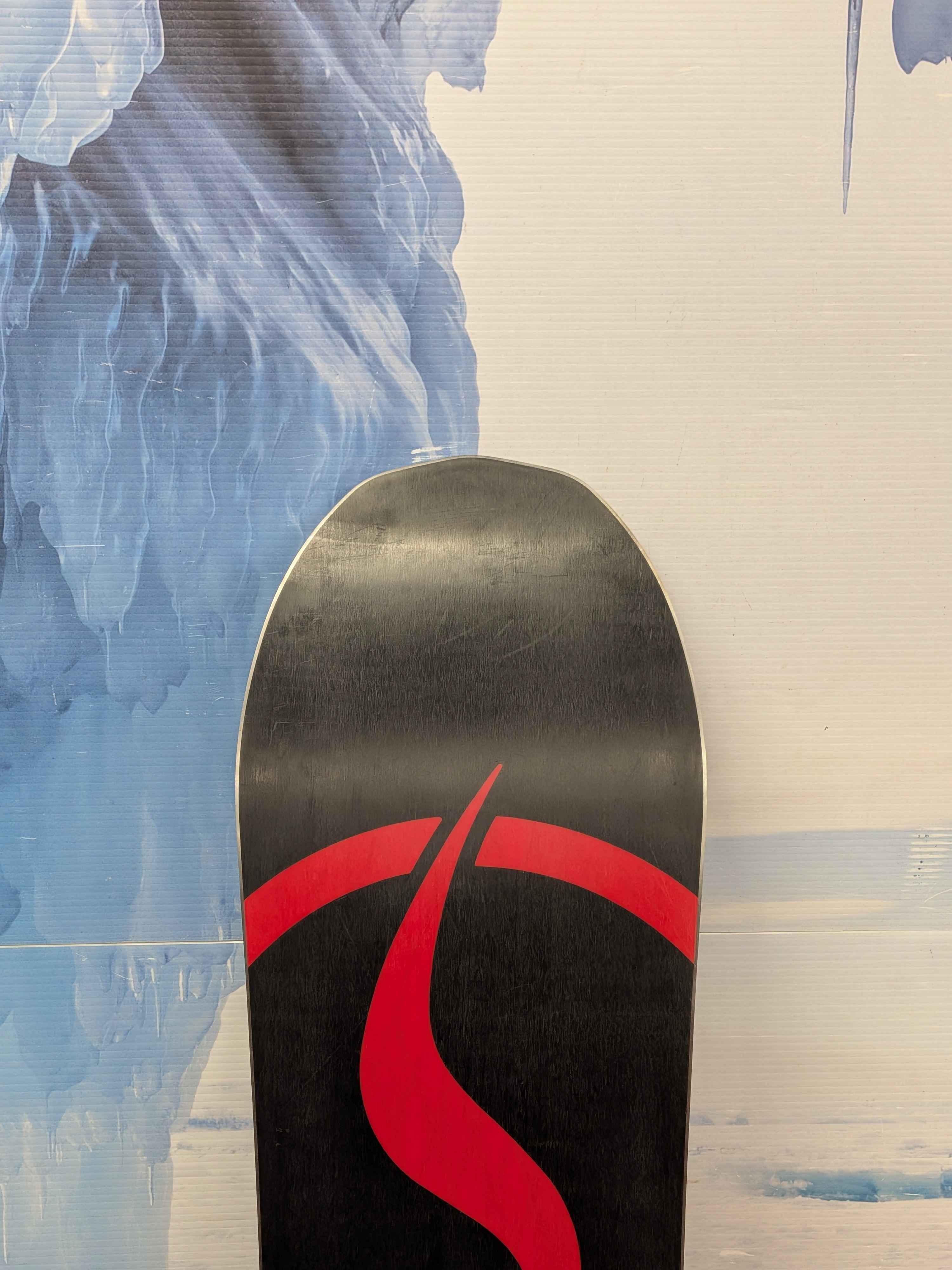 Never Summer Valhalla 160cm Snowboard - Lightly Used (2026)