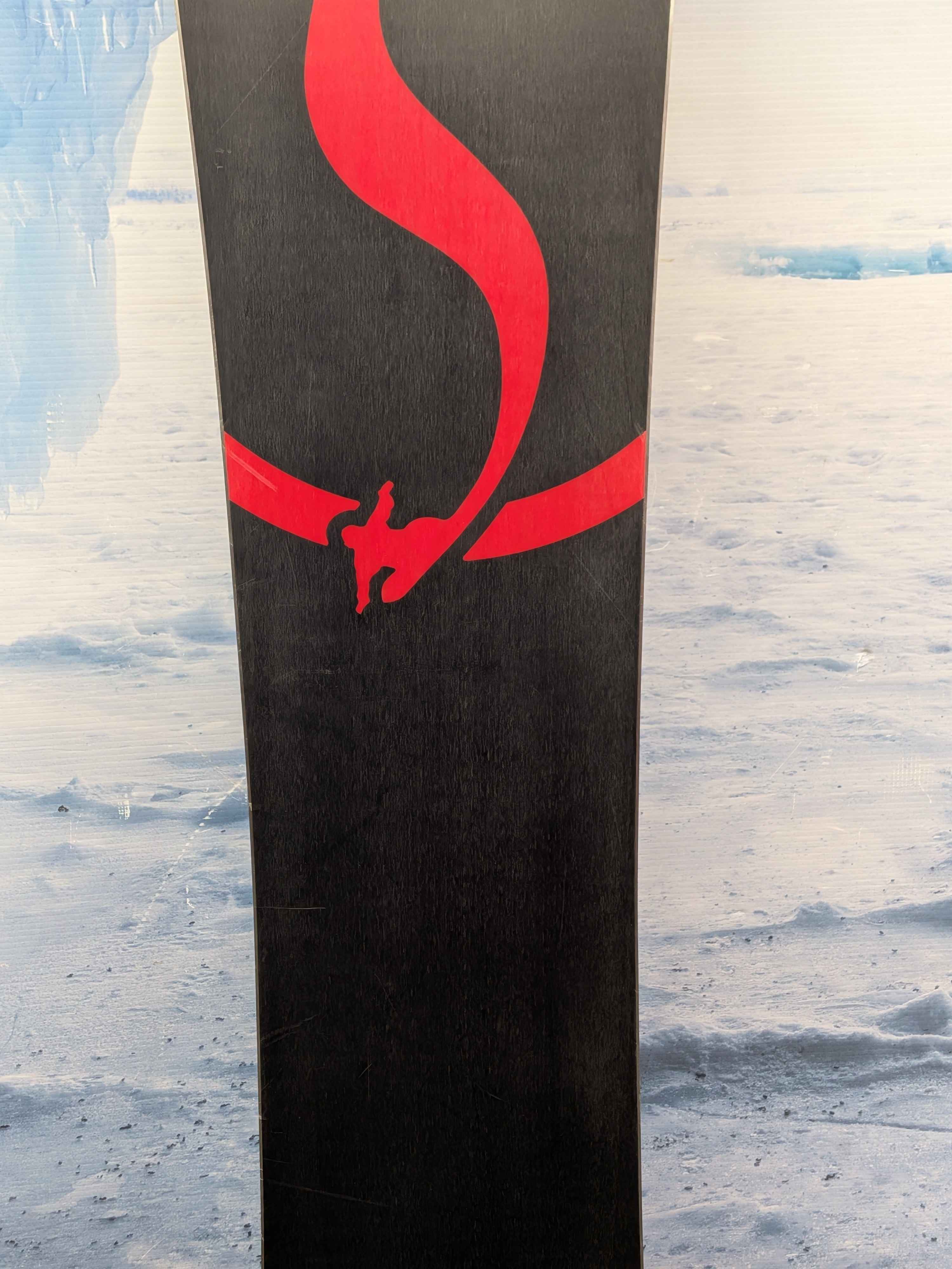 Never Summer Valhalla 160cm Snowboard - Lightly Used (2026)