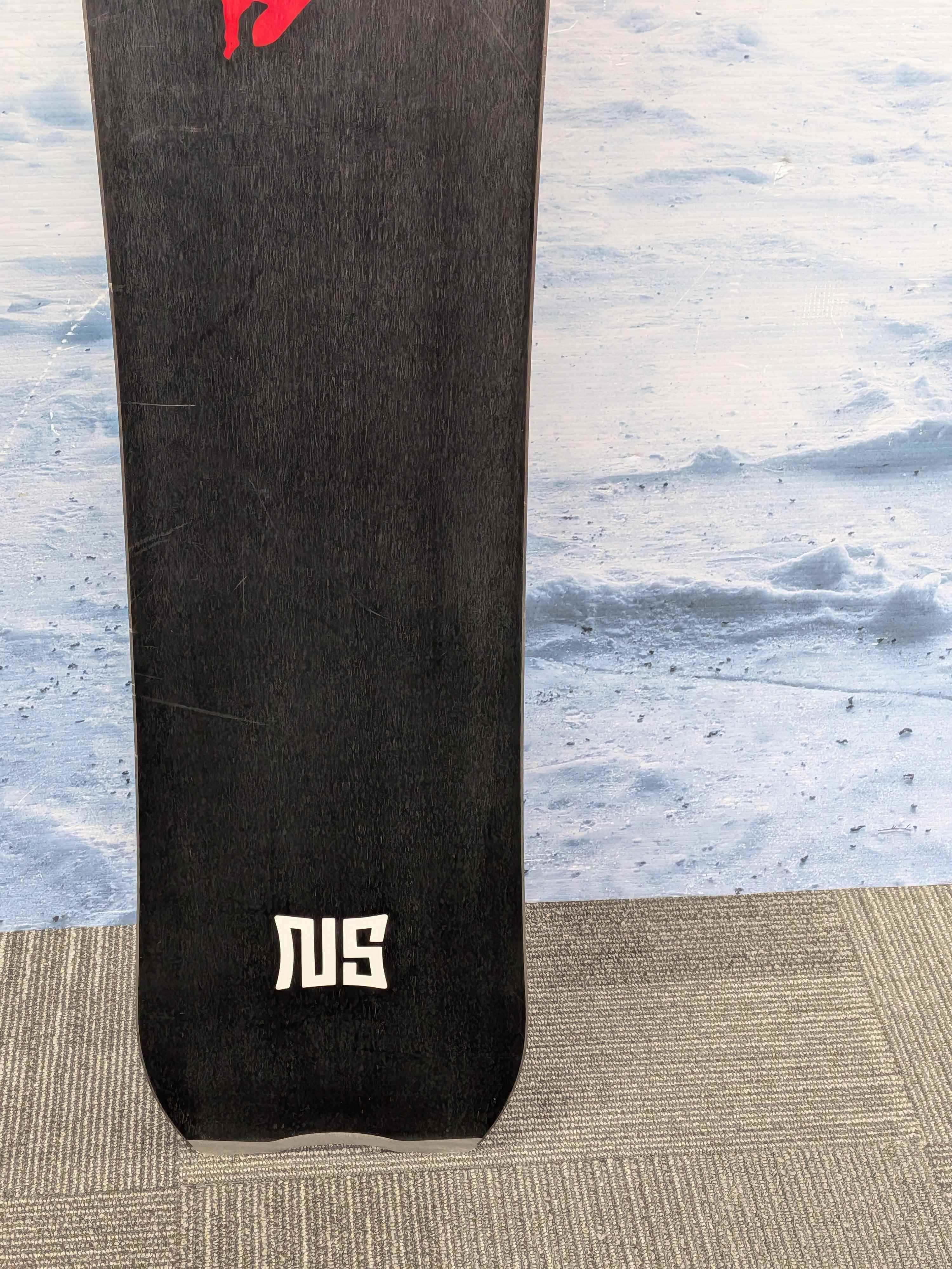 Never Summer Valhalla 160cm Snowboard - Lightly Used (2026)