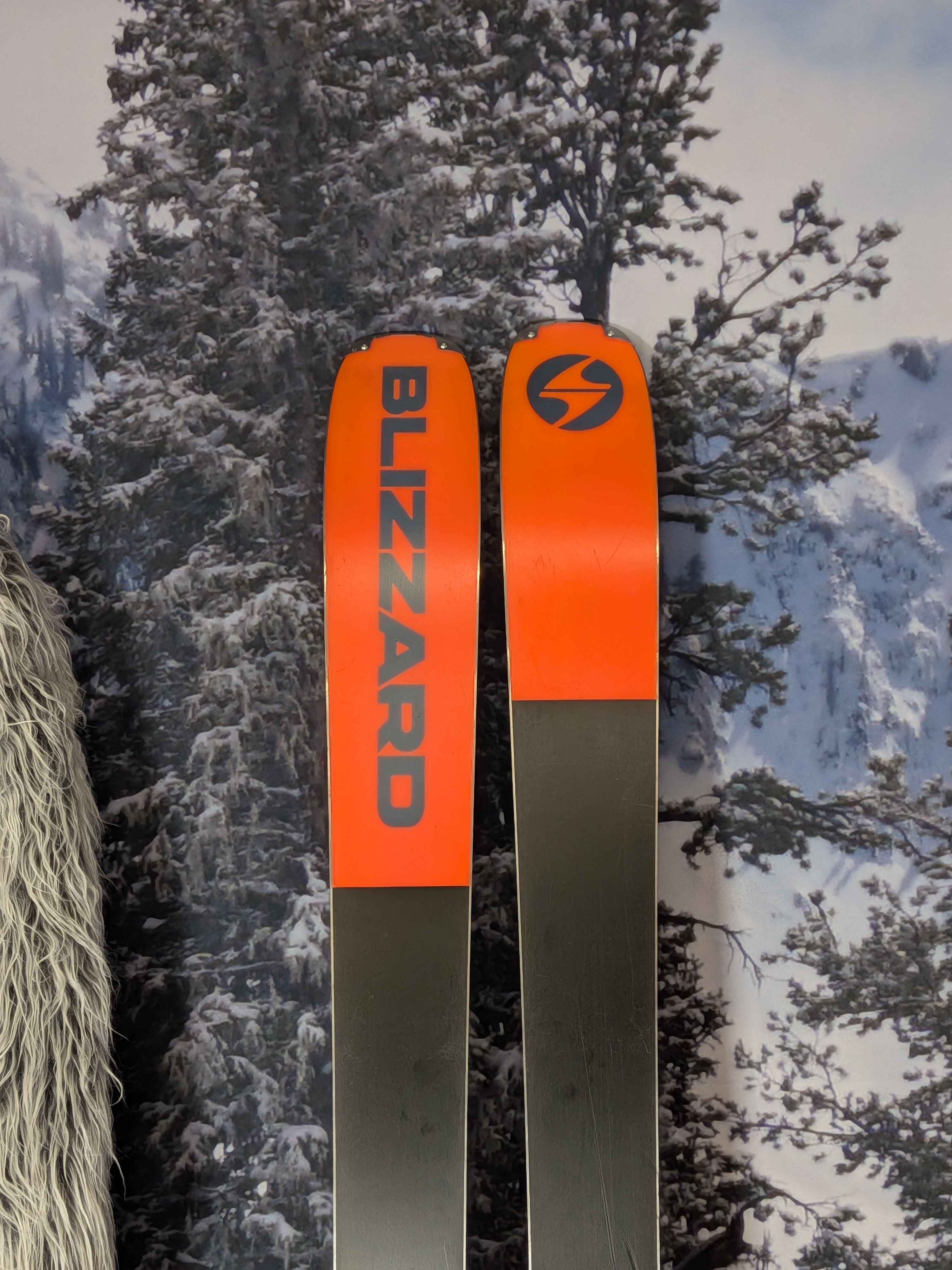 Blizzard Rustler 9 180cm Skis w/ Marker TCX 11 GW Bindings Used 2026