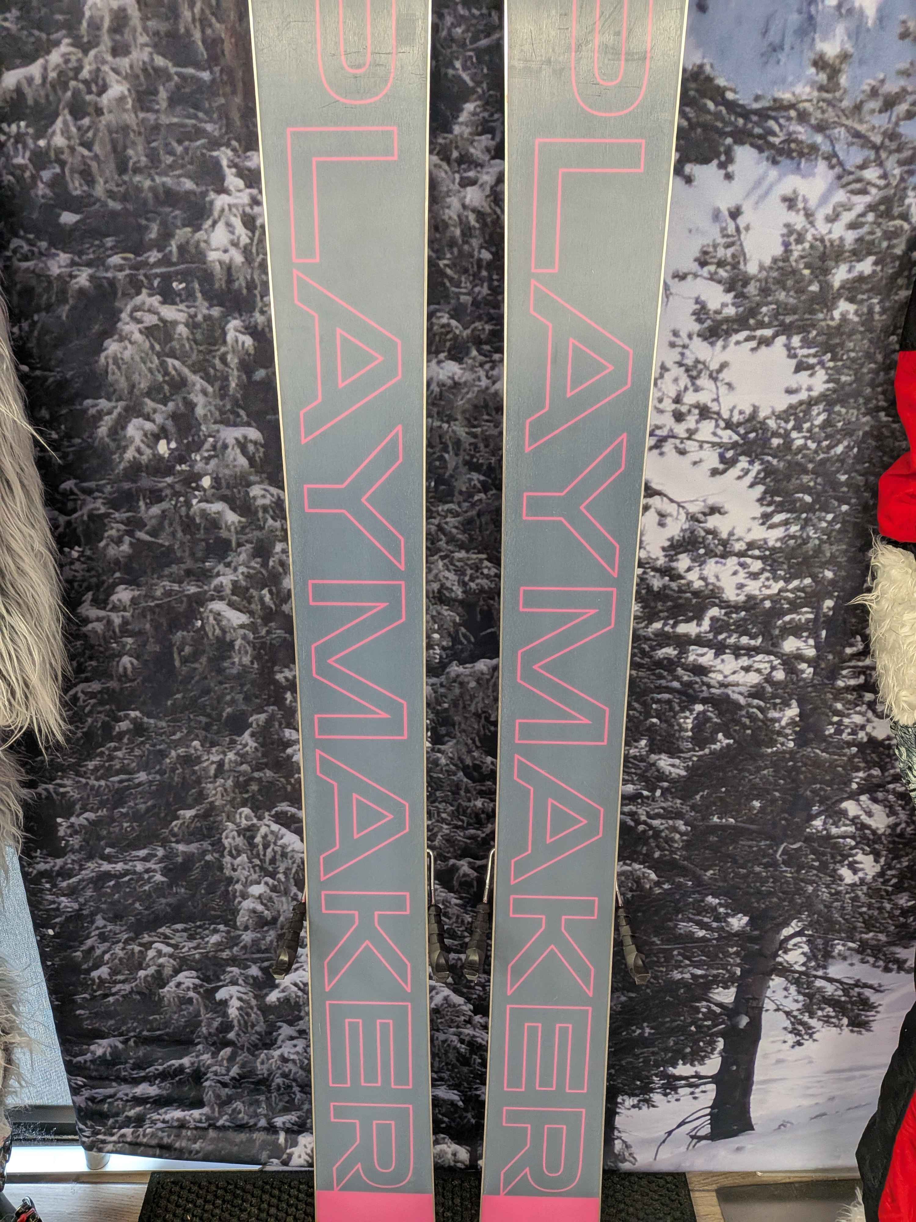 Used Elan Playmaker 111 Skis - 180cm w/ Tyrolia Attack LYT 13 Demo Bindings
