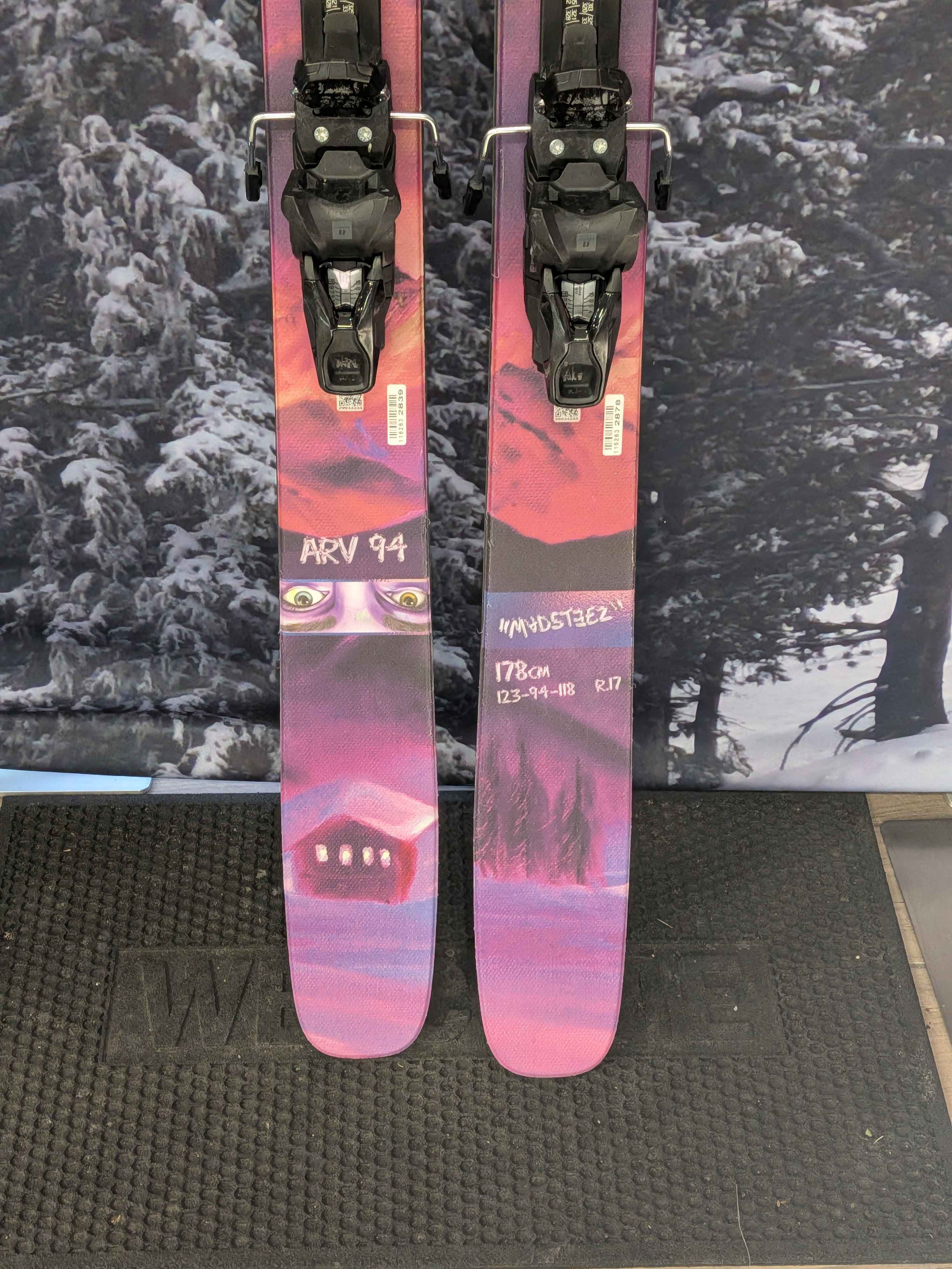 Armada ARV 94 178cm w/ Armada Strive 11 GW Demo Bindings Used 2026
