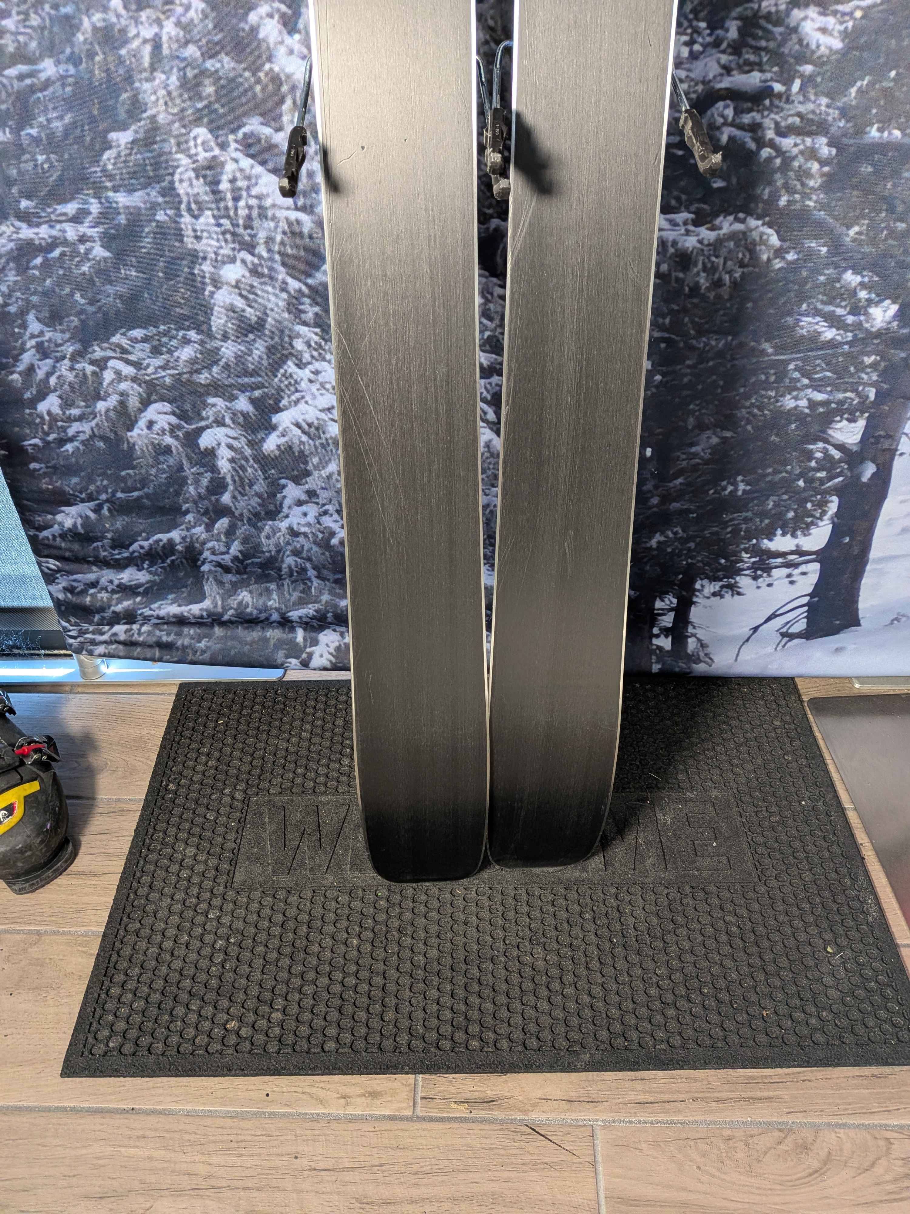 Armada ARV 94 178cm w/ Armada Strive 11 GW Demo Bindings Used 2026