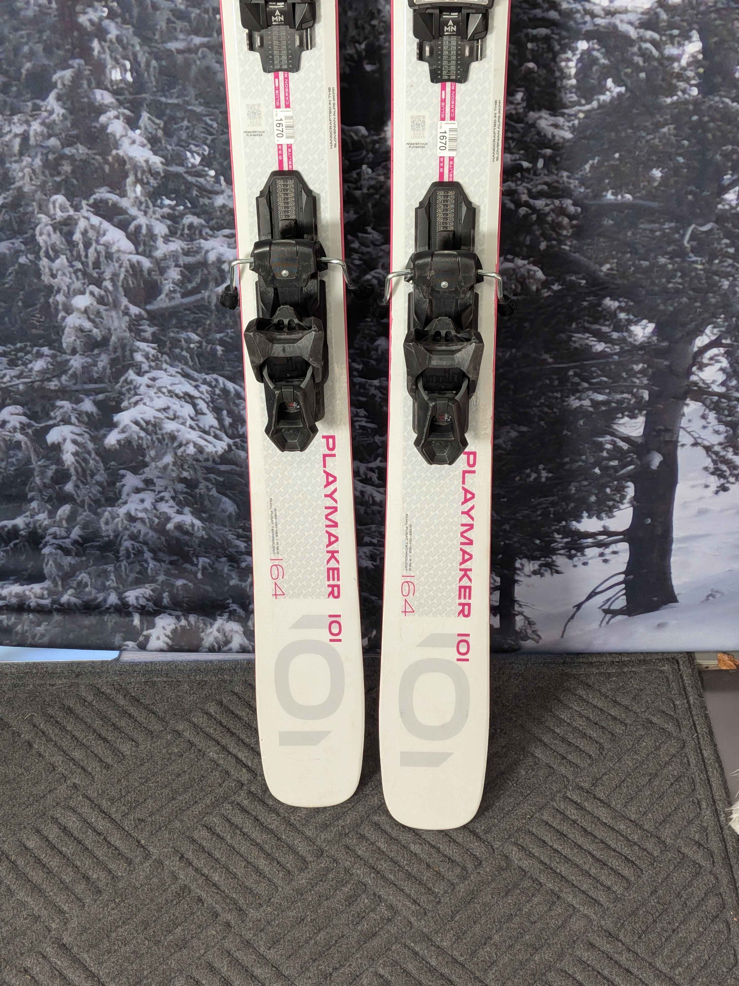 Used Elan Playmaker 101 -164 cm Skis w/ Tyrolla Attack 14 Demo Binding