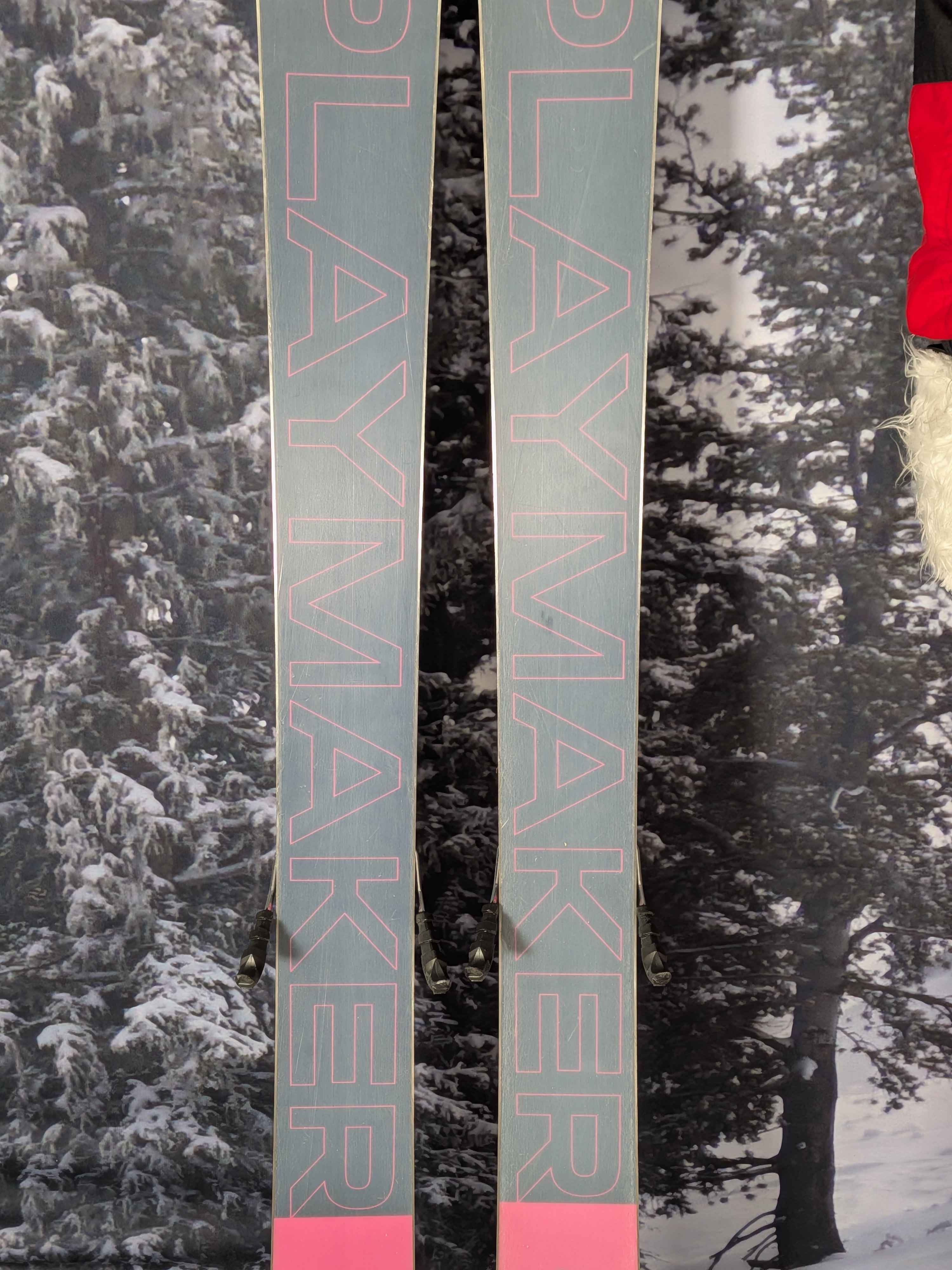 Used Elan Playmaker 101 -164 cm Skis w/ Tyrolla Attack 14 Demo Binding