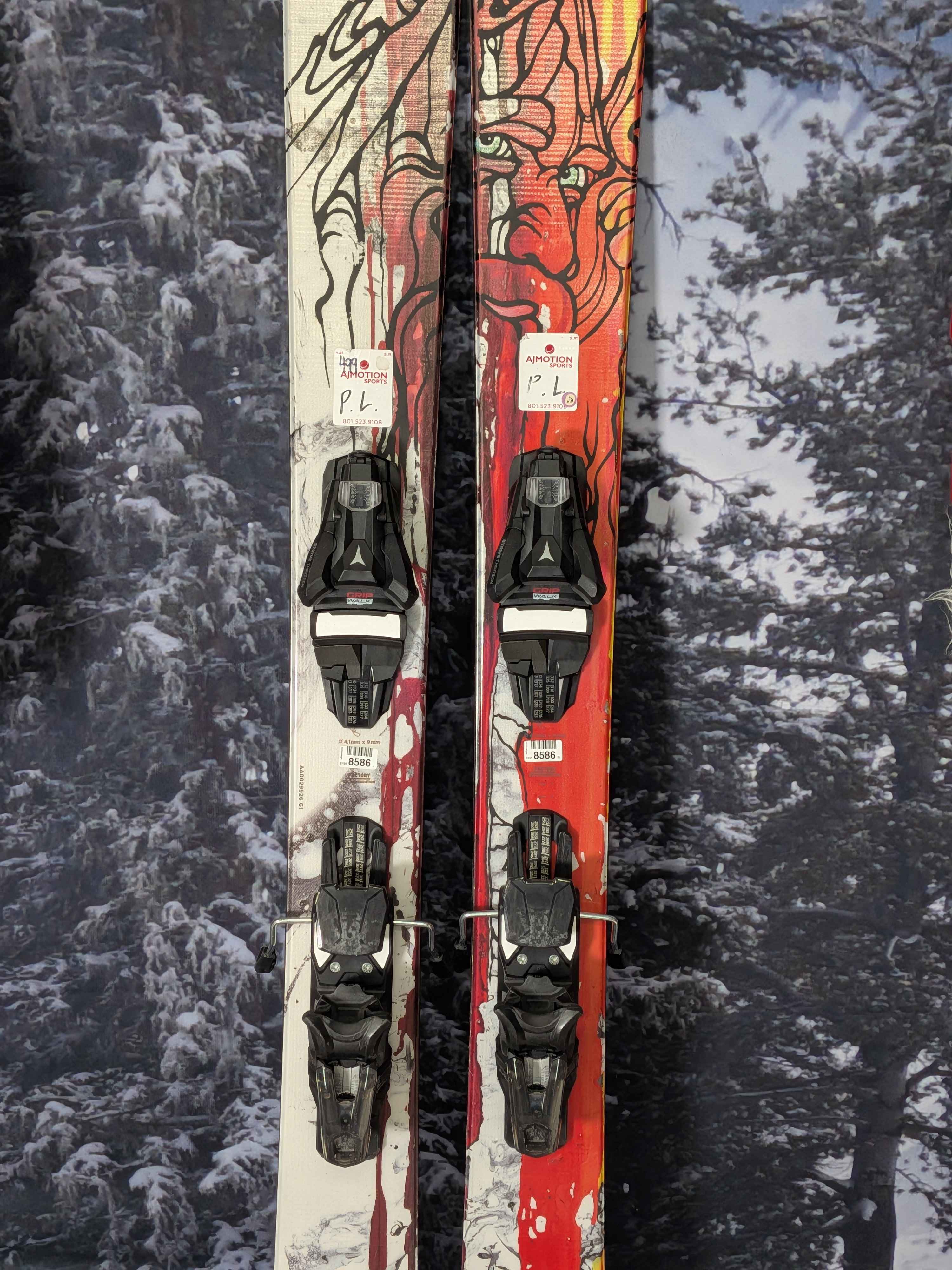 Used Atomic Bent Chetler 110 172 cm Skis w/ Atomic Strive 13 Demo Bindings