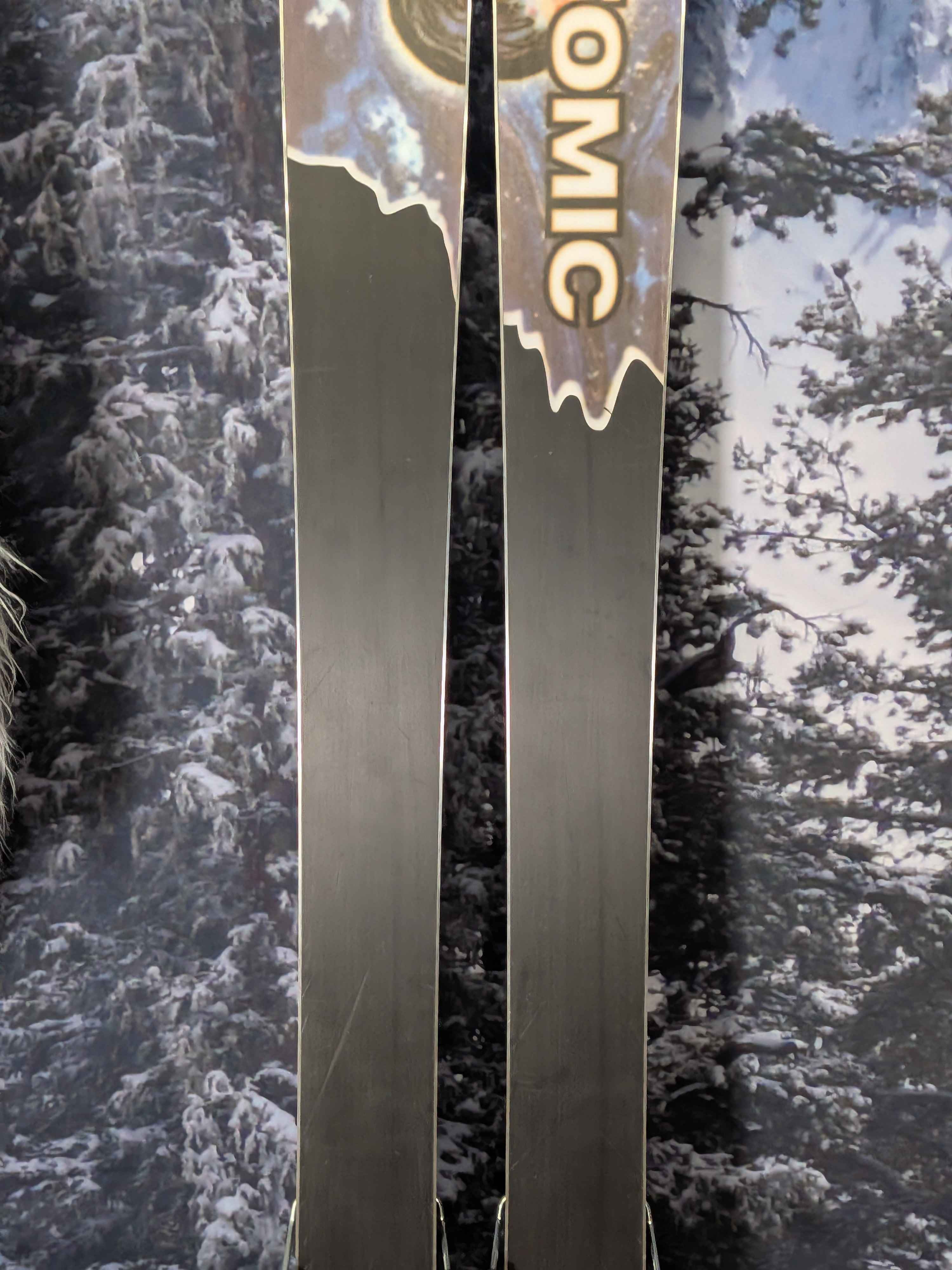 Used Atomic Bent Chetler 100 164 cm Skis w/ Atomic Strive 11 Demo Bindings