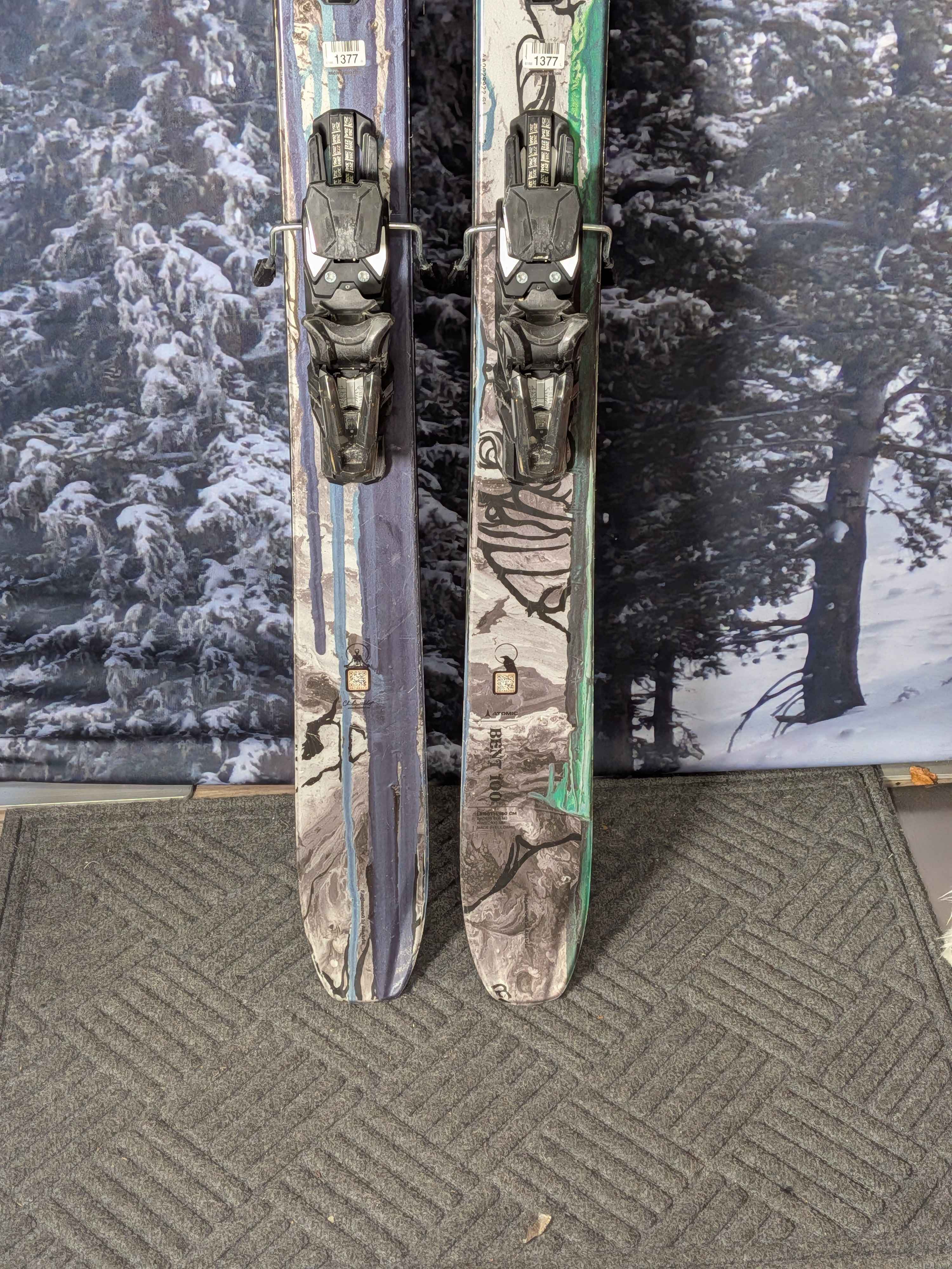 Used Atomic Bent Chetler 100 180 cm Skis w/ Atomic Strive 13 Demo Bindings