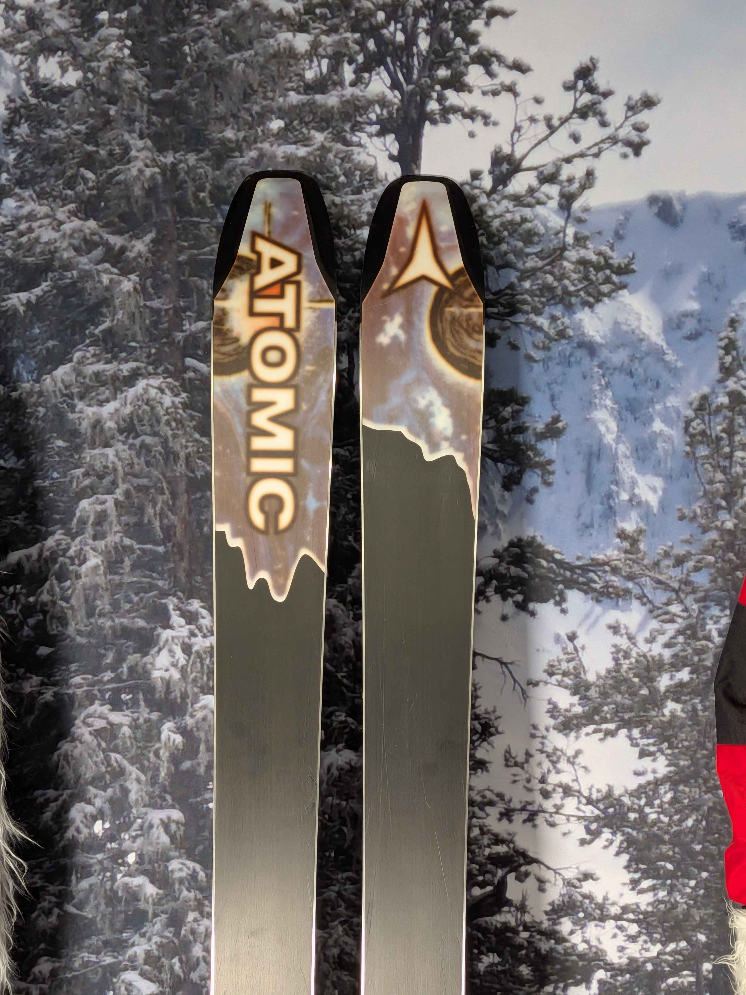 Used Atomic Bent Chetler 100 180 cm Skis w/ Atomic Strive 13 Demo Bindings