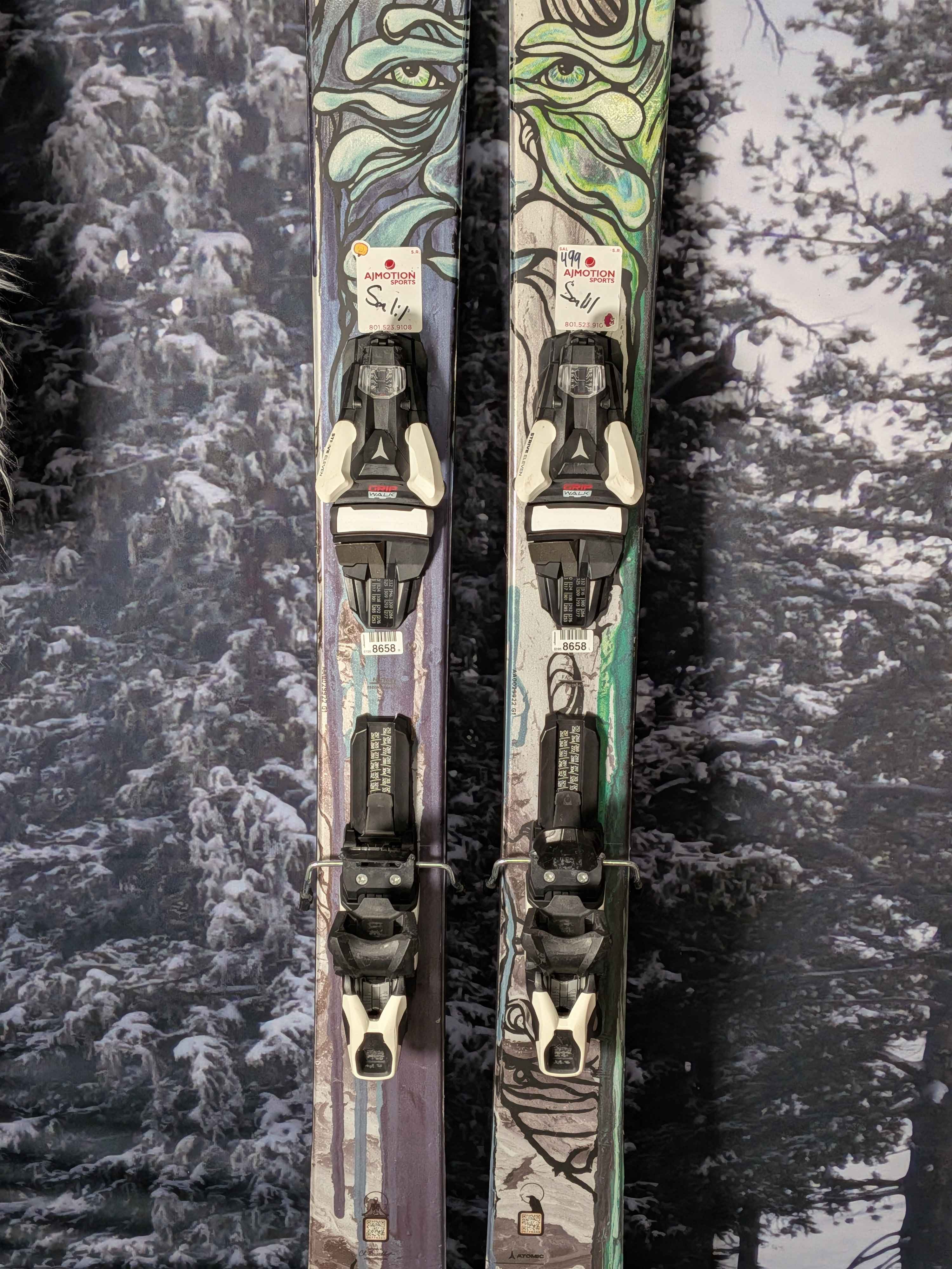 Used Atomic Bent Chetler 100 172 cm Skis w/ Atomic Strive 11 Demo Bindings