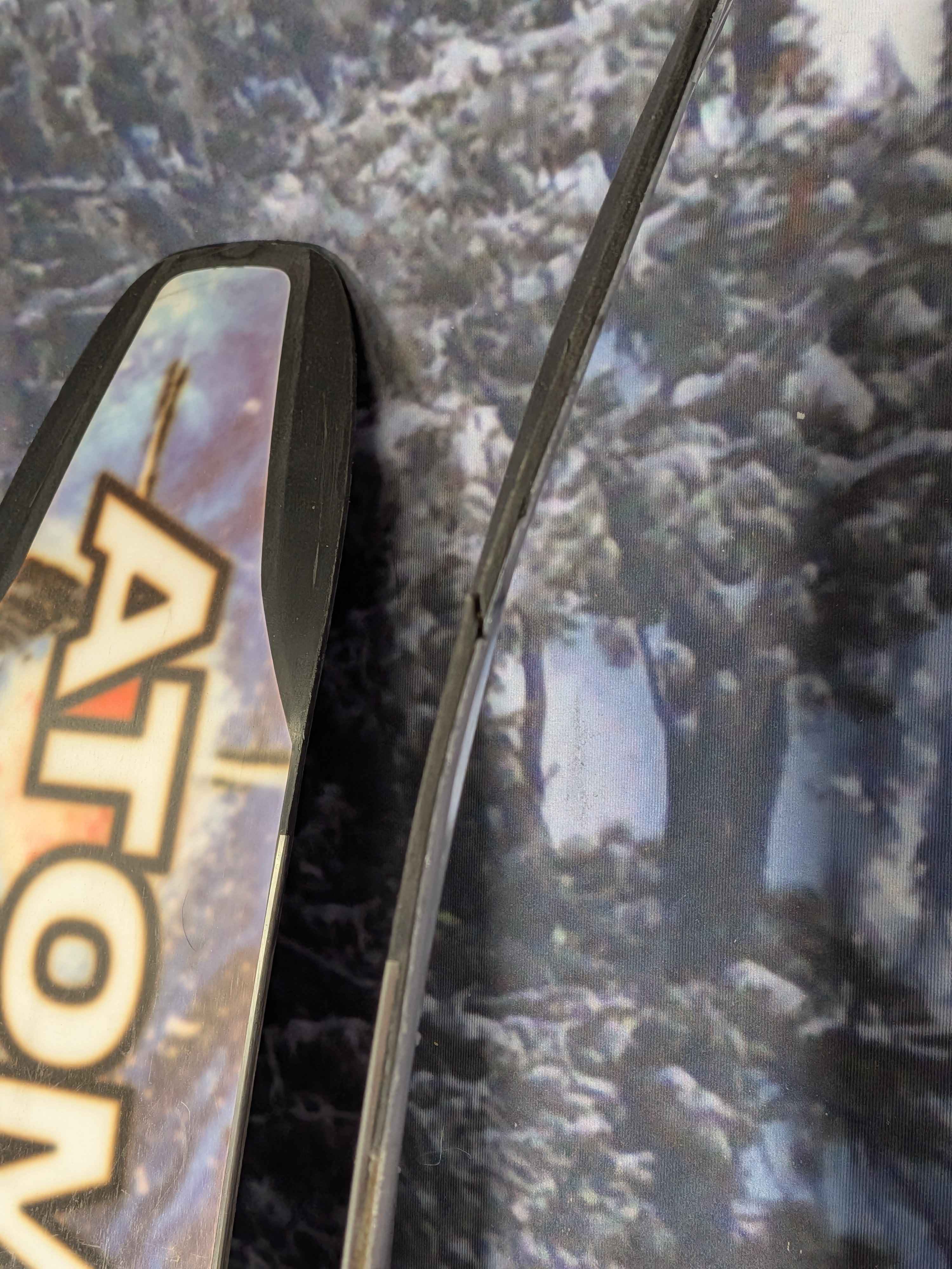 Used Atomic Bent Chetler 100 172 cm Skis w/ Atomic Strive 11 Demo Bindings
