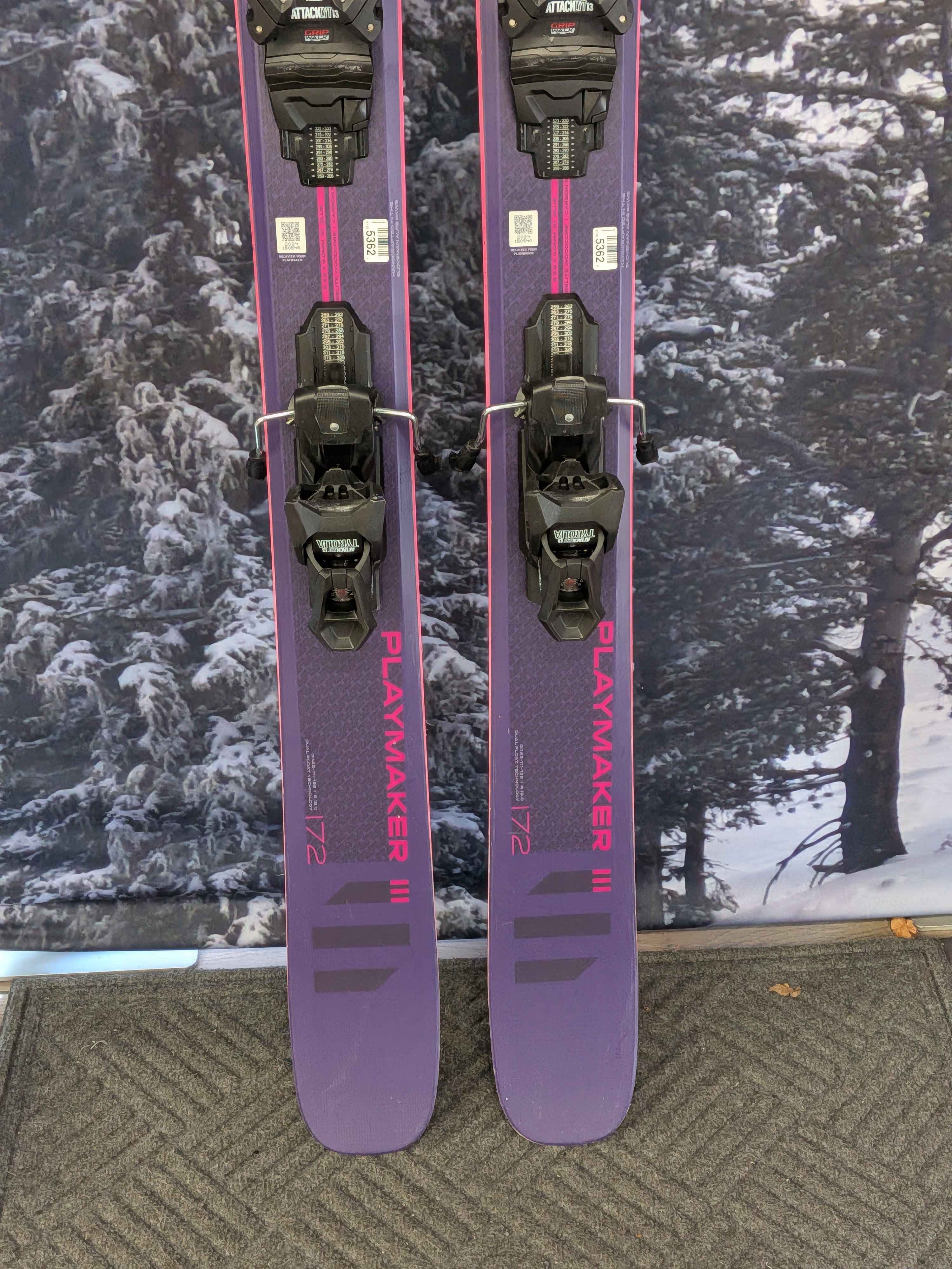 Used Elan Playmaker 111 Skis - 172cm w/ Tyrolia Attack LYT 13 Demo Bindings