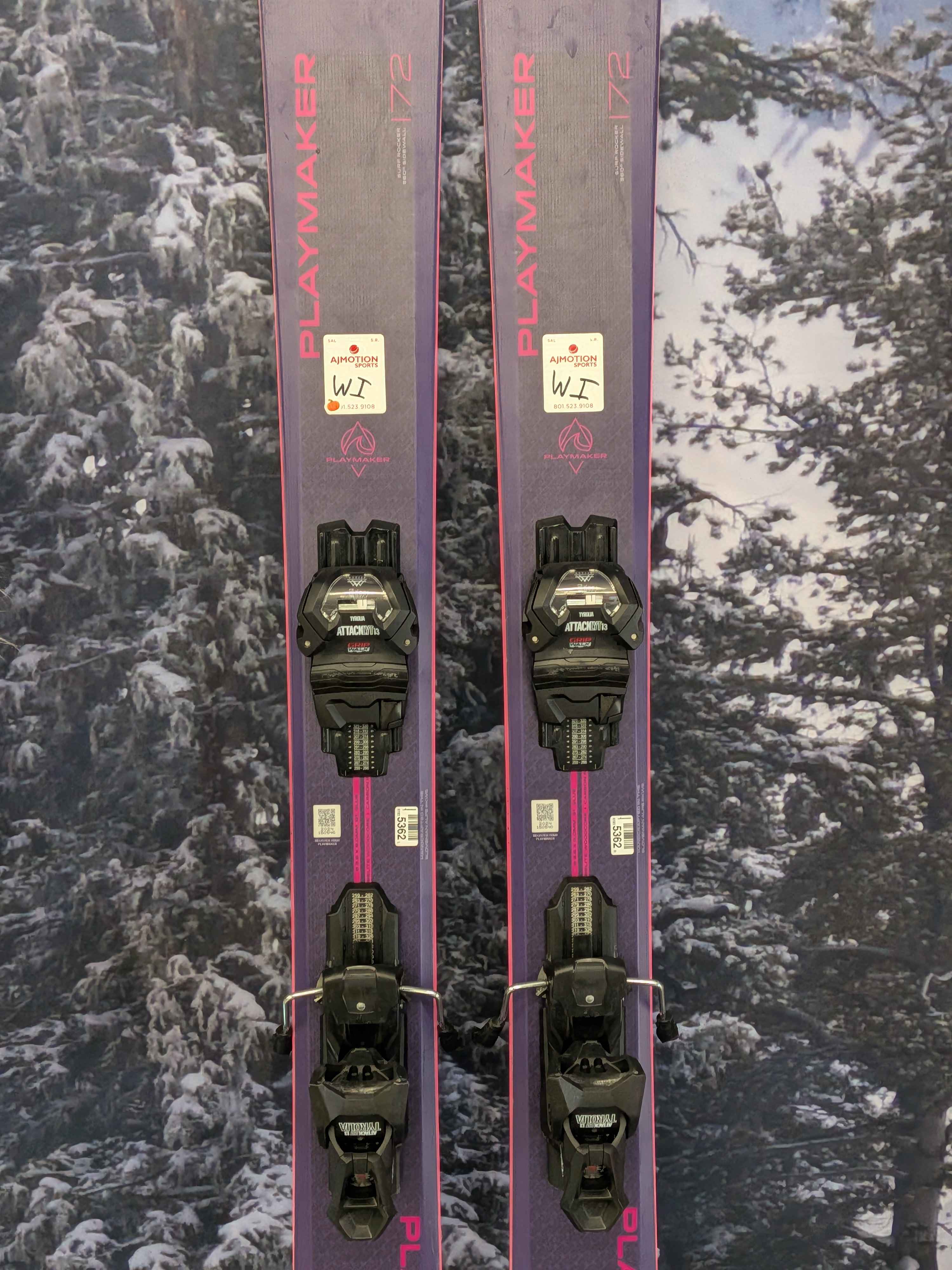 Used Elan Playmaker 111 Skis - 172cm w/ Tyrolia Attack LYT 13 Demo Bindings