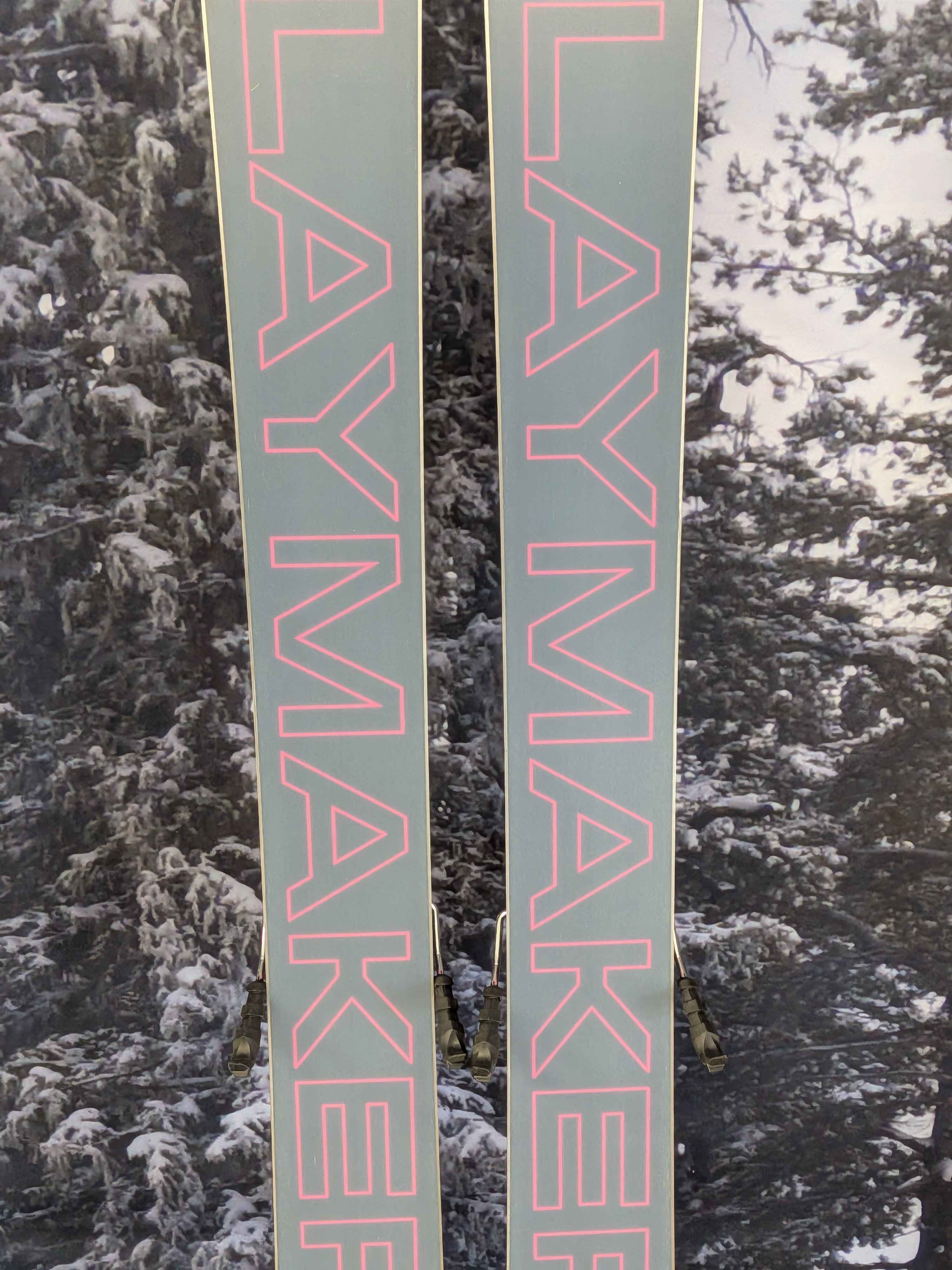 Used Elan Playmaker 111 Skis - 172cm w/ Tyrolia Attack LYT 13 Demo Bindings