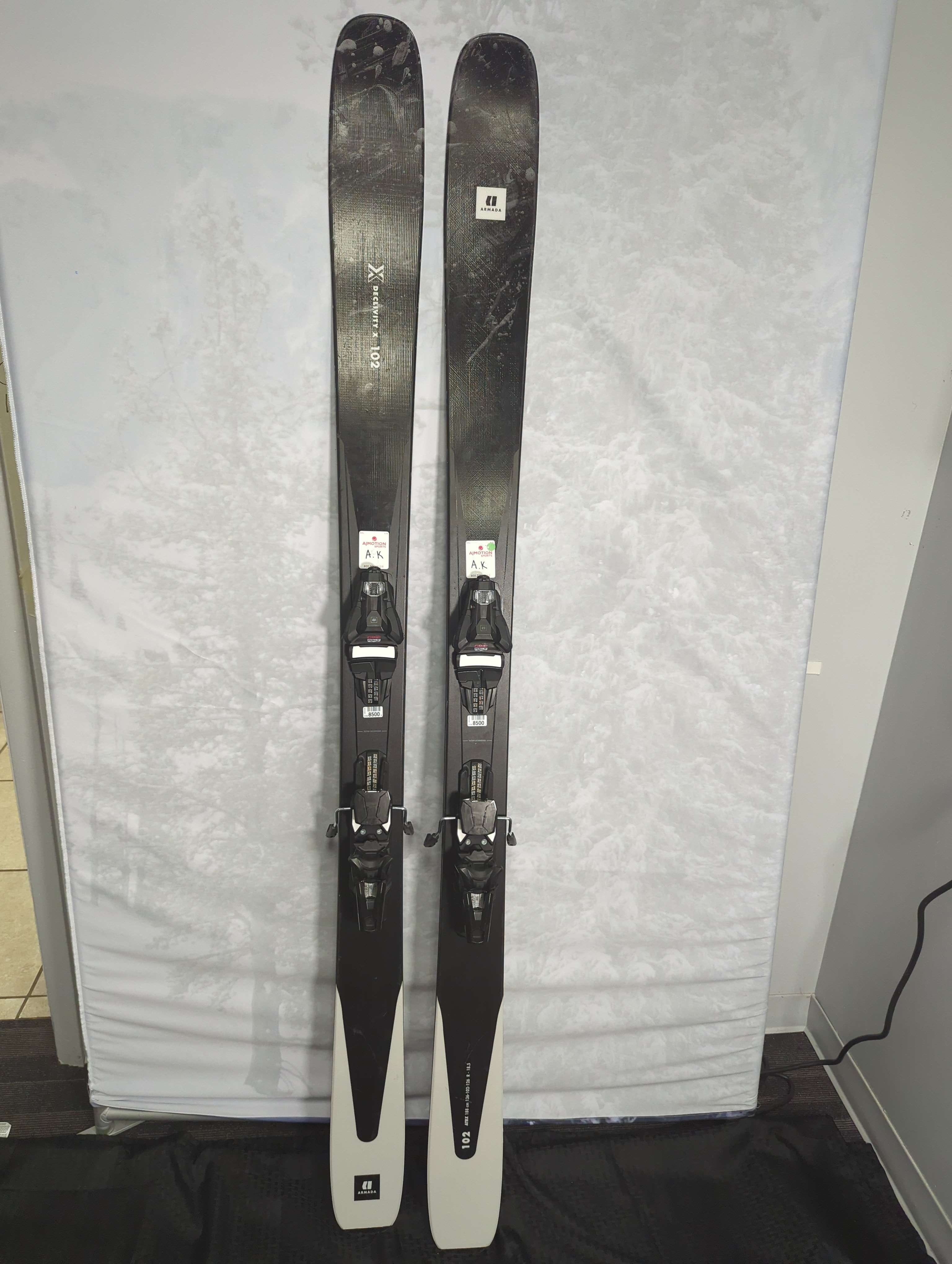Used Armada Declivity 102 188cm Skis w/ Strive 13 GW Demo Bindings (2025)