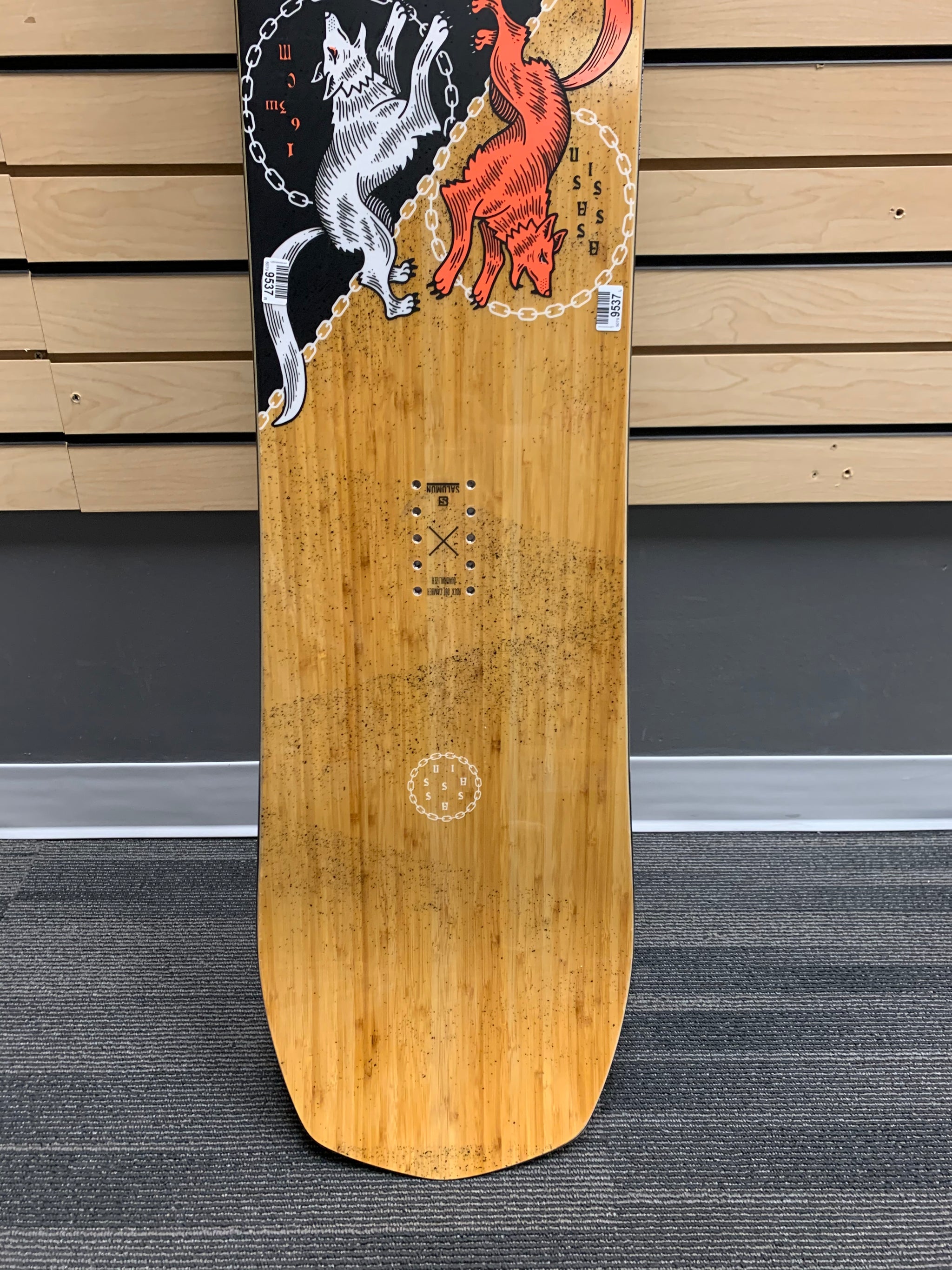 Used top salomon snowboards