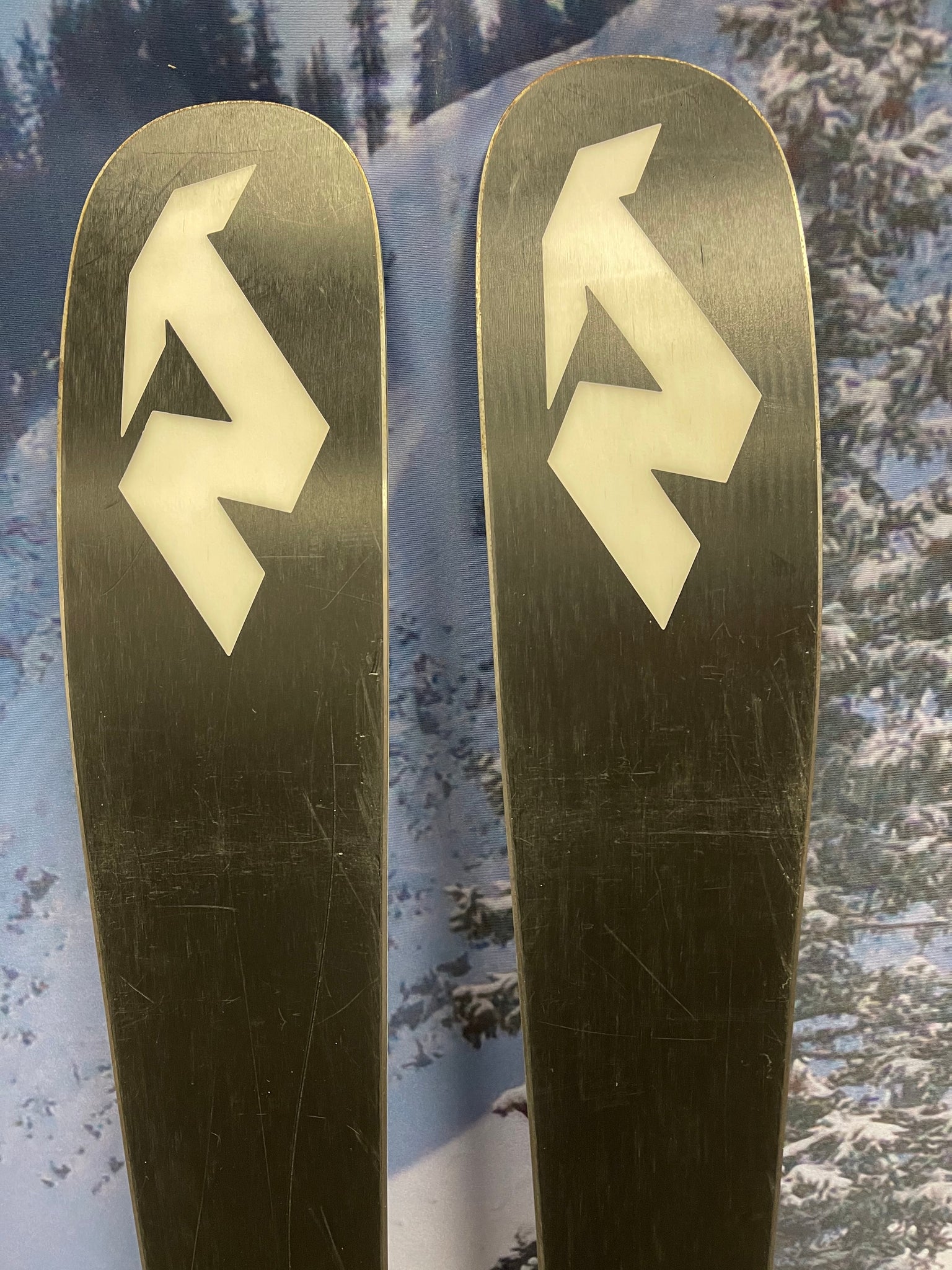 USED Nordica Santa Ana 93 153cm w/ Tyrolia SP 10 Bindings - 2020 Women's Ski