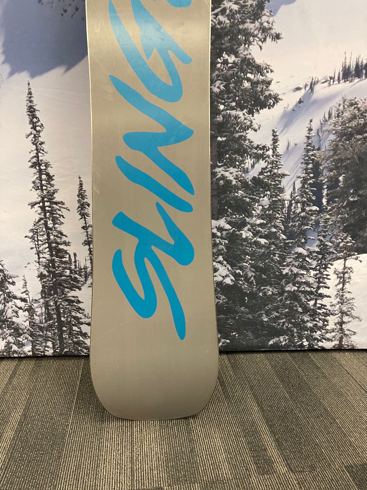 USED Never Summer FunSlinger X 157cm - 19/20 Wide All-Mountain Snowboard
