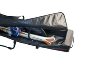 internal and external stabilization straps wide top opening for easy load fits two pairs of skis durable, water resistant, 600 Denier Polyester material padding to protect your skis external front pocket for small items dual internal organizer pockets shoulder straps Fits skis up to 195 CM in Length 5mm padding