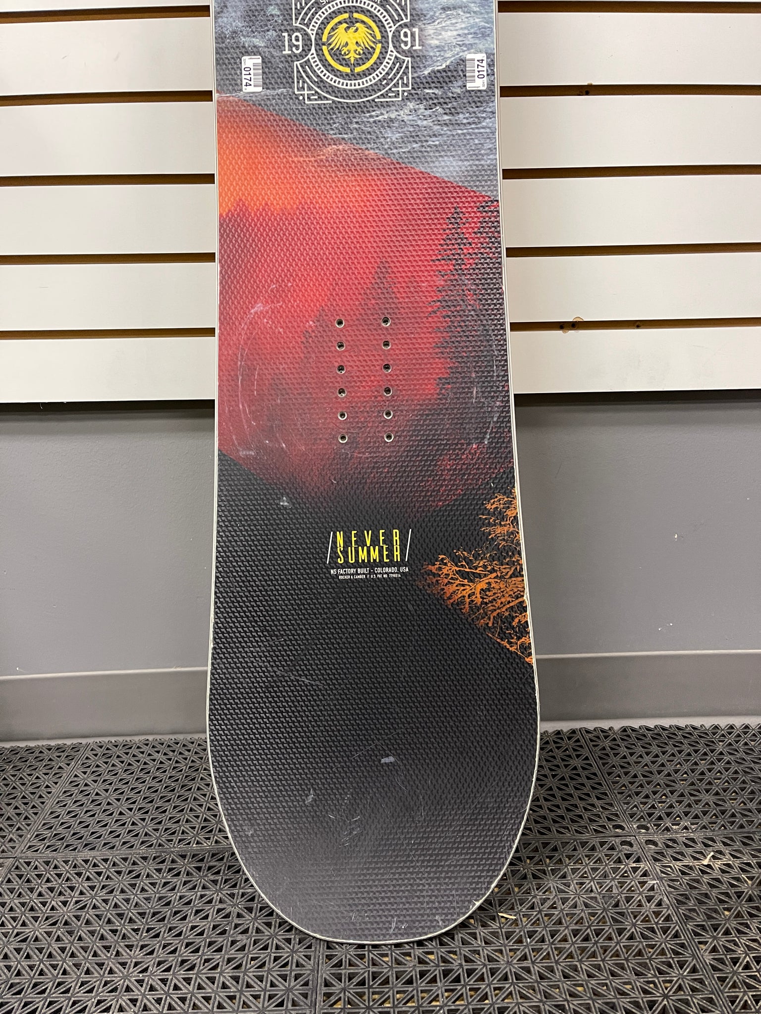 USED Never Summer Snow Trooper 154cm - 2019 All-Mountain Snowboard