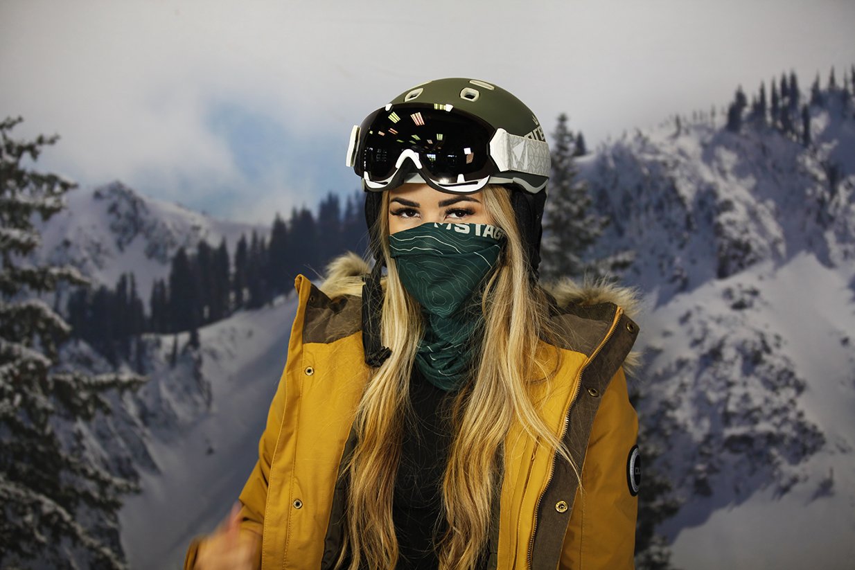 100% polyester microfiber. 100% seamless. One size fits most. Protection against the sun.  Protection against the wind. Quick drying.  Weighs 1.1 ounce. Machine washable.